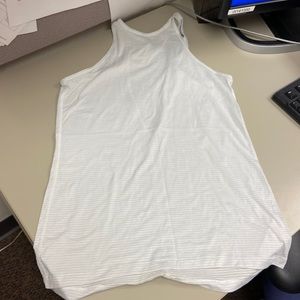 LULULEMON Women’s White & Grey Striped Thin/Sheer Size 6 Tank Top Twisted Straps